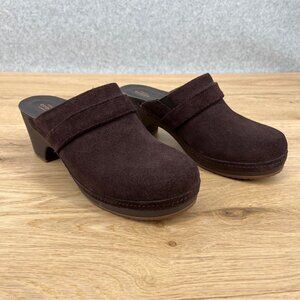 Crocs Womens Sarah Triple Comfort Mule Clog Slip On Shoes Size 7 Dark Brown EUC